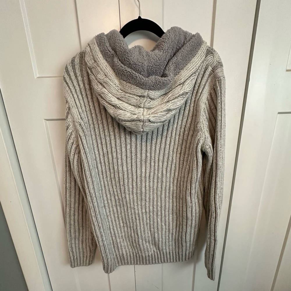 Classic Beige Cable Knit Sweater with Hoodie and Toggle Buttons Largebt3-a20 - Picture 4 of 7